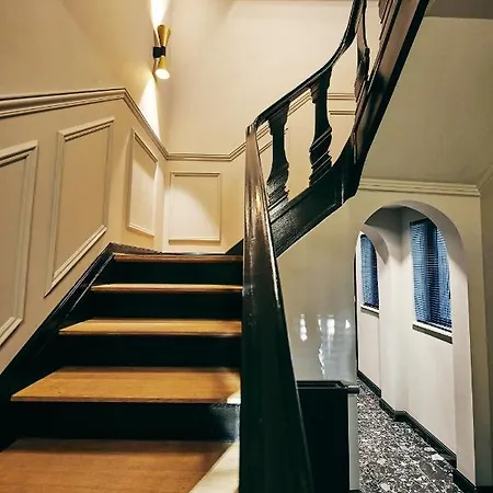 Bed & Breakfast La Garconniere Genval