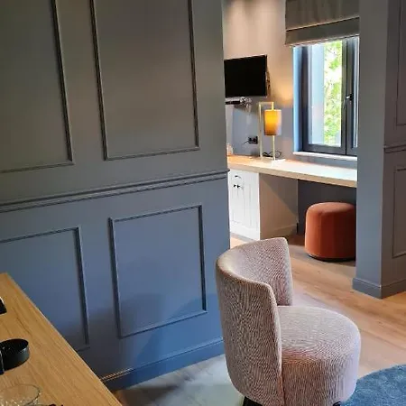 La Garconniere Genval Bed and Breakfast