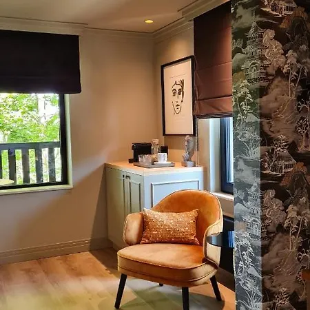 Bed & Breakfast La Garconniere Genval *